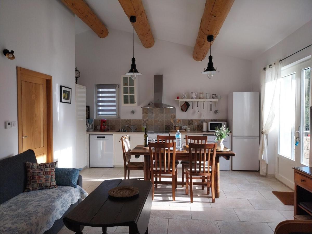 Gite Bienvenue Chez Nous Менерб Экстерьер фото
